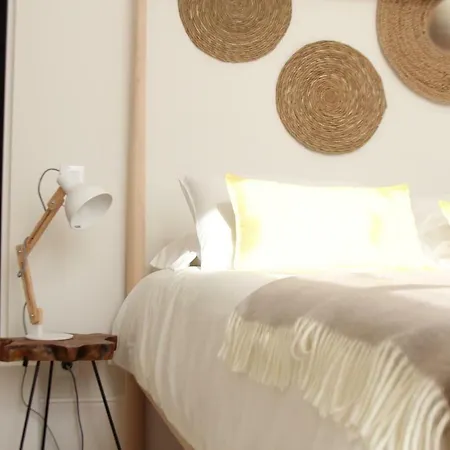 Blue Twenty Two - / Oporto אספיניו