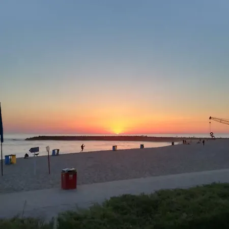 Blue Twenty Two - / Oporto 아파트 에스피뇨